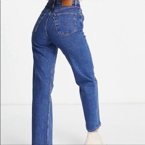 NWT Levi's Ribcage Straight Ankle Jeans